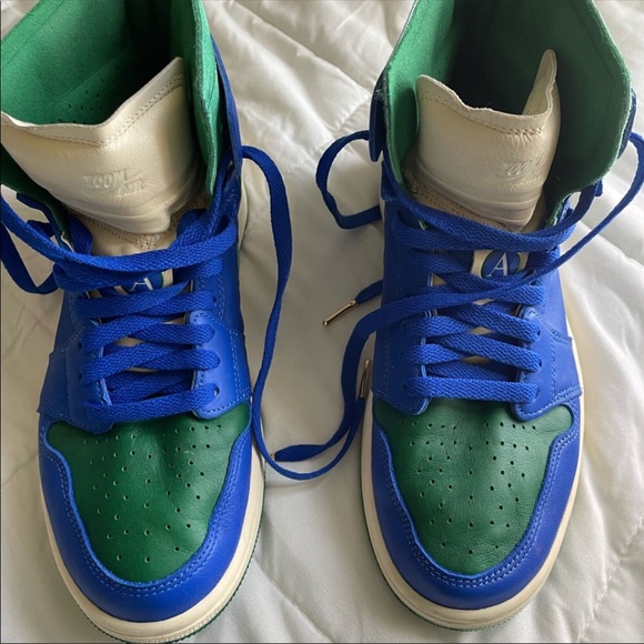 AIR JORDAN 1 ZOOM CMFT
"Aleali May - Califia" - Picture 4 of 7